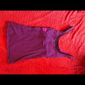 LULULEMON TANK SIZE 6
